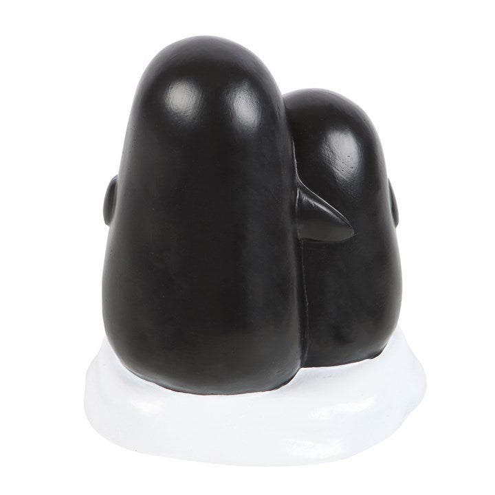 Snuggle Season Resin Penguin Ornament - Scents & Gifts UK