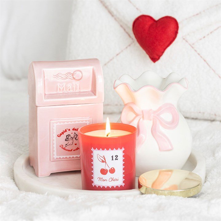 White and Pink Bow Oil Burner - Scents & Gifts UK